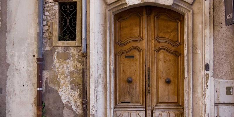 广州新悦斯4：男装批发新地标，揭秘华南服装供应链核心优势